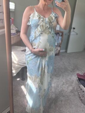 Taylor Light Blue and Cream Floral Ruffle Slip
